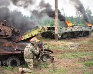 10 окупантів поранили, техніку знищили: як минула доба на Донбасі
