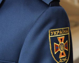 У Карлівці рятувальники звільнили жінку з полону власної квартири