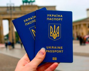 Второй год безвиза: сколько украинцев воспользовались