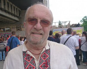 "Вирішили спілкуватися тільки українською. Саме тоді став націоналістом"