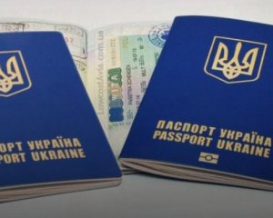 Сколько крымчан хотят получить украинские загранпаспорта