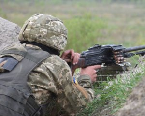 Били из минометов и артиллерии: как прошли сутки на Донбассе