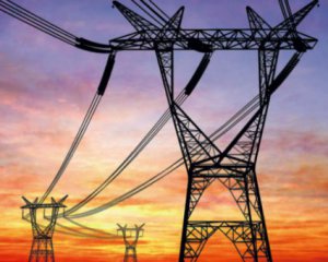 Введение рынка электроэнергии пытаются отсрочить через манипуляции