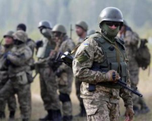 Донбас обстріляли з кулеметів, є поранений