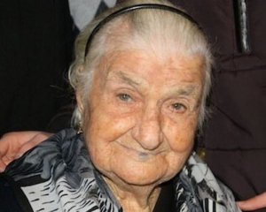Вірила у Бога та не вживала алкоголь: померла найстарша жінка в Європі