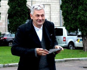 Полиция имеет 3 версии убийства журналиста Комарова