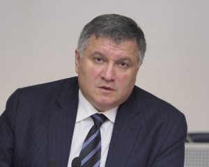 Президент ответил на отставку Авакова