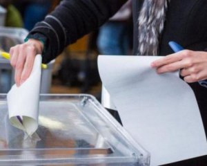 Підрахували кількість українців, які змінили місця голосування на виборах в Раду