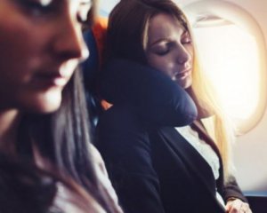 В самолете забыли спящего пассажира