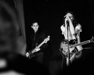 Приречені жити в холодній країні без надії на краще: в Києві виступлять Ploho