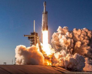 SpaceX отправляет в космос ракету с прахом людей: онлайн-трансляция