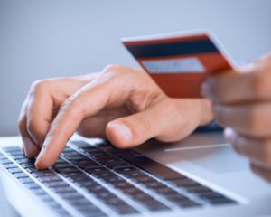 Як швидко оформити кредит онлайн на карту або готівкою в Україні?