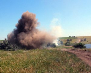 Показали уничтожение укрепления боевиков на Донбассе