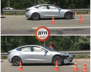 На Бориспільській трасі розбили перший електромобіль Tesla Model 3