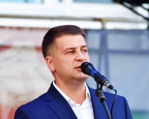 Мэра Василькова отстранили от должности за подкуп избирателей