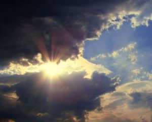 Спека відступає: коли українцям чекати на прохолоду