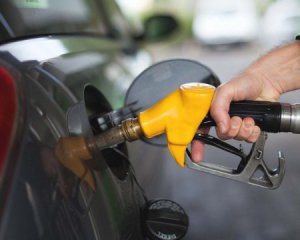 Гарні новини для автомобілістів: cкільки коштує бензин 4 липня
