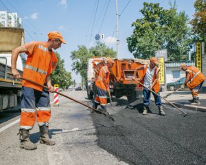 Укравтодор предлагает ремонтировать дороги по-разному