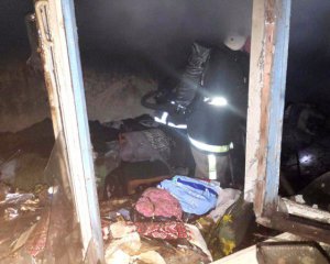 Згоріла квартира - шукають винуватців трагедії