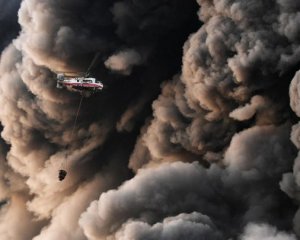 Огонь высотой 50 м видно из Москвы: видео горящего Подмосковья