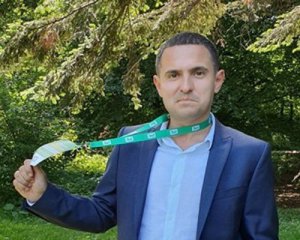 ЦВК скасувала реєстрацію скандального "Слуги народу" Куницького