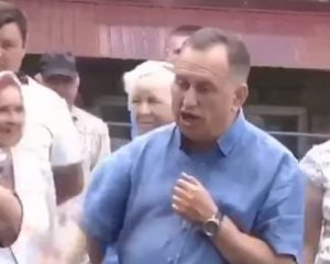 Появилось видео скандального общения Колесникова с избирателями