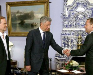 Забирати ліцензію у телеканалів-зрадників, тюрми за "переговори" з Москвою: у Вакарчука придумали жорсткий закон