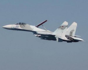 Біля кордонів Латвії помітили російські літаки і корабель