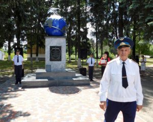 В Узині відкрили пам&#039;ятник на честь військовослужбовців-авіаторів