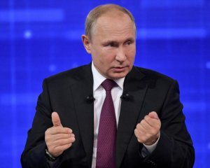 Макрон и Путин поговорили о Донбассе