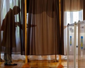 На спецдільниці у геріатричному пансіонаті журналісту не дозволили спостерігати за процесом