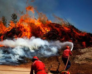 Португалію накрила потужна пожежа
