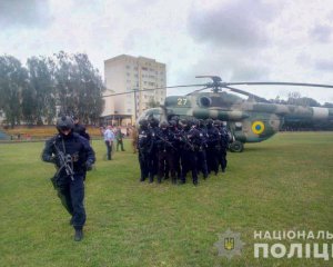 На Житомирщину за бюллетенями отправили вертолет и спецназовцев