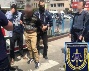 Митника у Борисполі затримали на хабарі