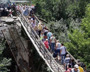 Бойовики не дають ремонтувати міст в Станиці Луганській