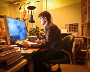 Робота в нічну зміну: назвали переваги та недоліки