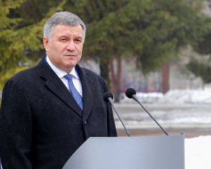 &quot;Врет, как дышит&quot; - Аваков об обвинениях Порошенко