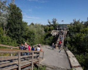 Российские боевики препятствуют ремонту моста