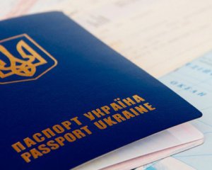 Половина українців виїдуть за кордон - Клімкін