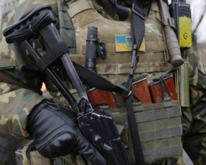 На Донбасі тривають обстріли: є поранений