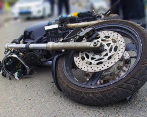 В Острійках розбився мотоцикліст
