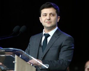 Гибель украинских военных: Зеленский позвонил Макрону