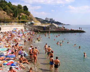 Приїде біднота: Крим готується до погіршення туристичного сезону
