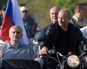 Їхав на мотоциклі без шолома - юрист написав заяву на Путіна