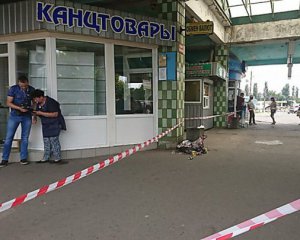 Жінка викинула в смітник новонароджену дитину: злочин потрапив на відео