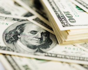 Доллар подскочил: сколько стоит 15 августа