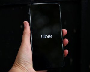 Телефони українських водіїв та пасажирів в Uber стануть анонімними