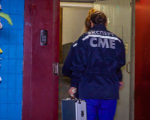 Мужчина  разнес себе голову на глазах у жены
