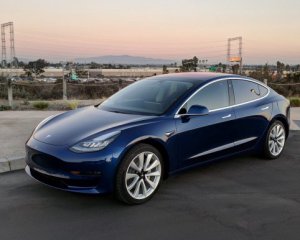 У Кореї Tesla можна придбати за $27 тис.
