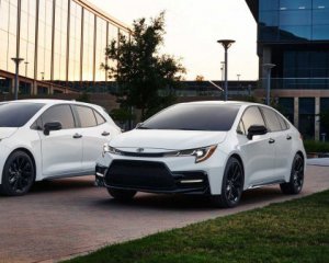 Американську Toyota Corolla випустили у версії Nightshade